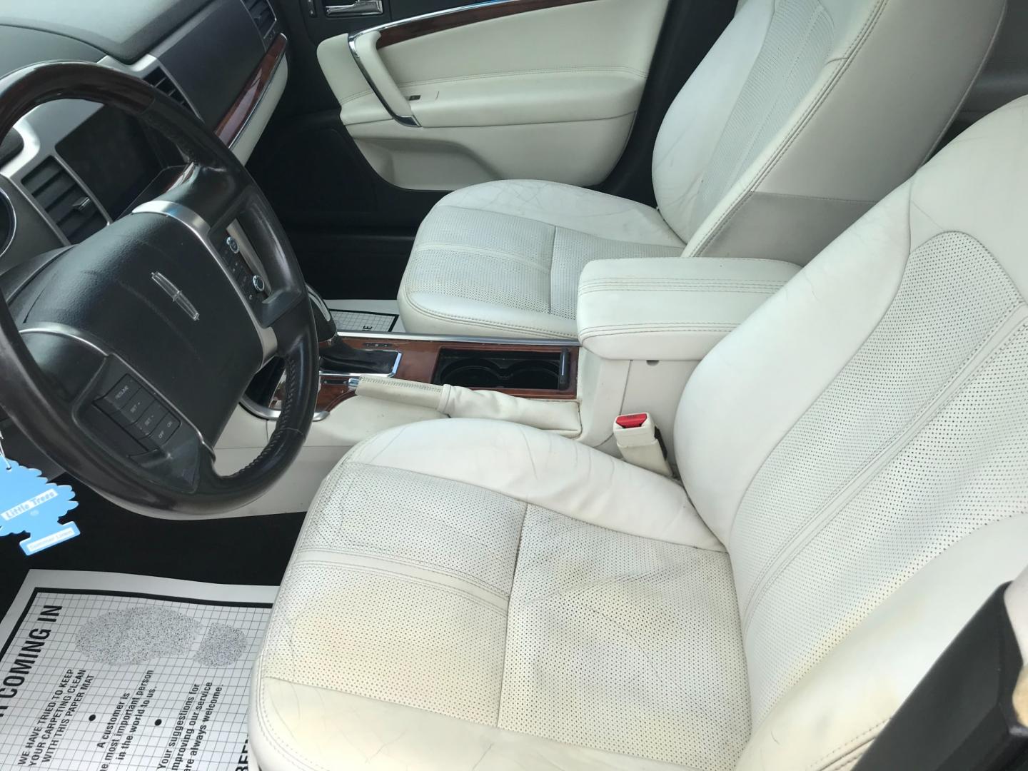 2011 White /Cream Lincoln MKZ (3LNHL2JC4BR) with an 3.5 V6 engine, Automatic transmission, located at 577 Chester Pike, Prospect Park, PA, 19076, (610) 237-1015, 39.886154, -75.302338 - Photo#11